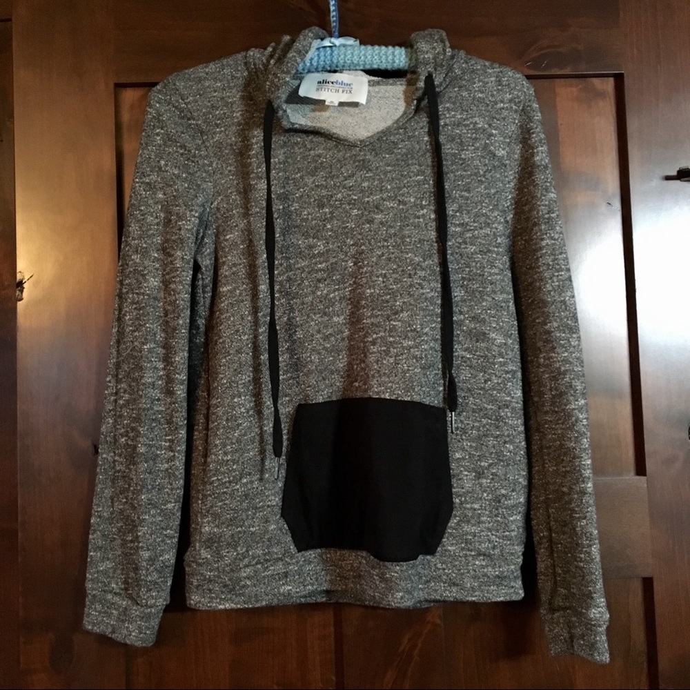 Alice Blue for Stitch Fix gray hoodie EUC small
